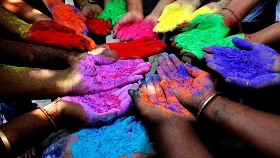 Краски Холи в Индии