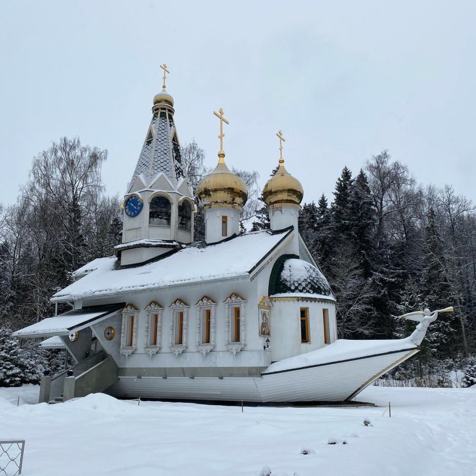 Храм Рождества Пресвятой Богородицы в Крылатском г. Москвы