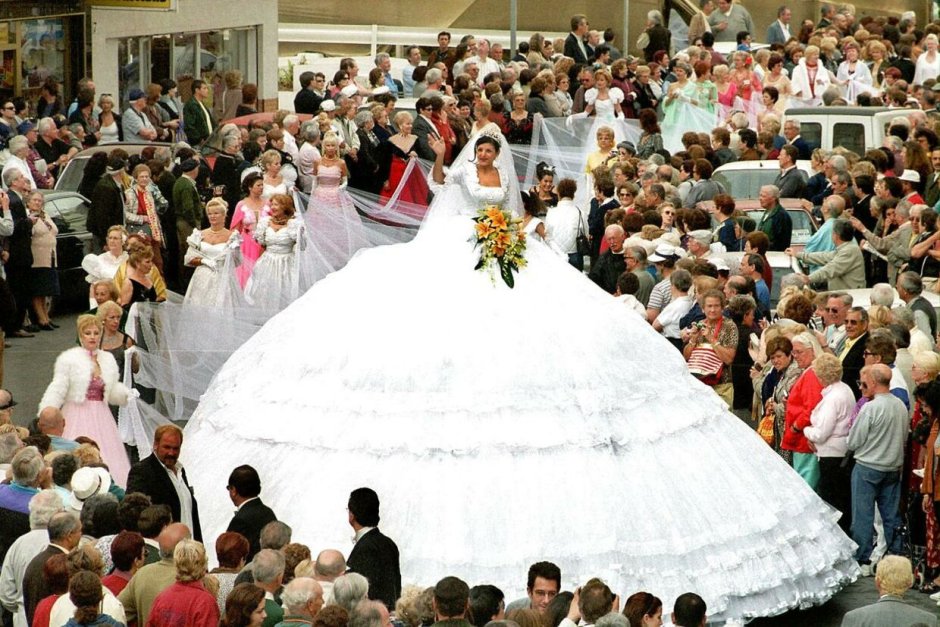 Самые большие Свадебные платья