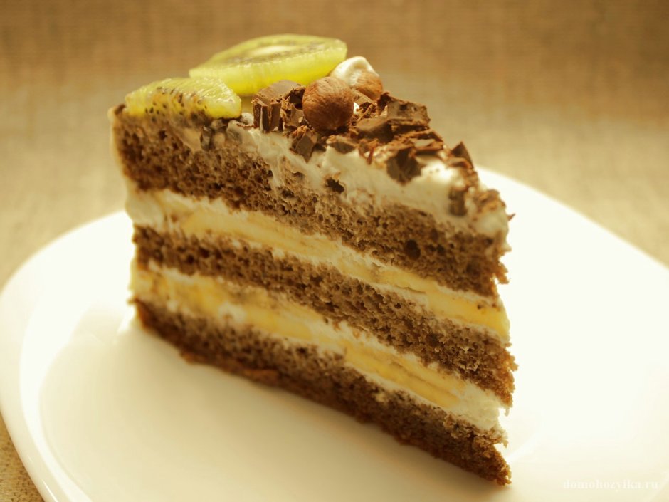 Шоколадно-банановый торт со сметанным кремом