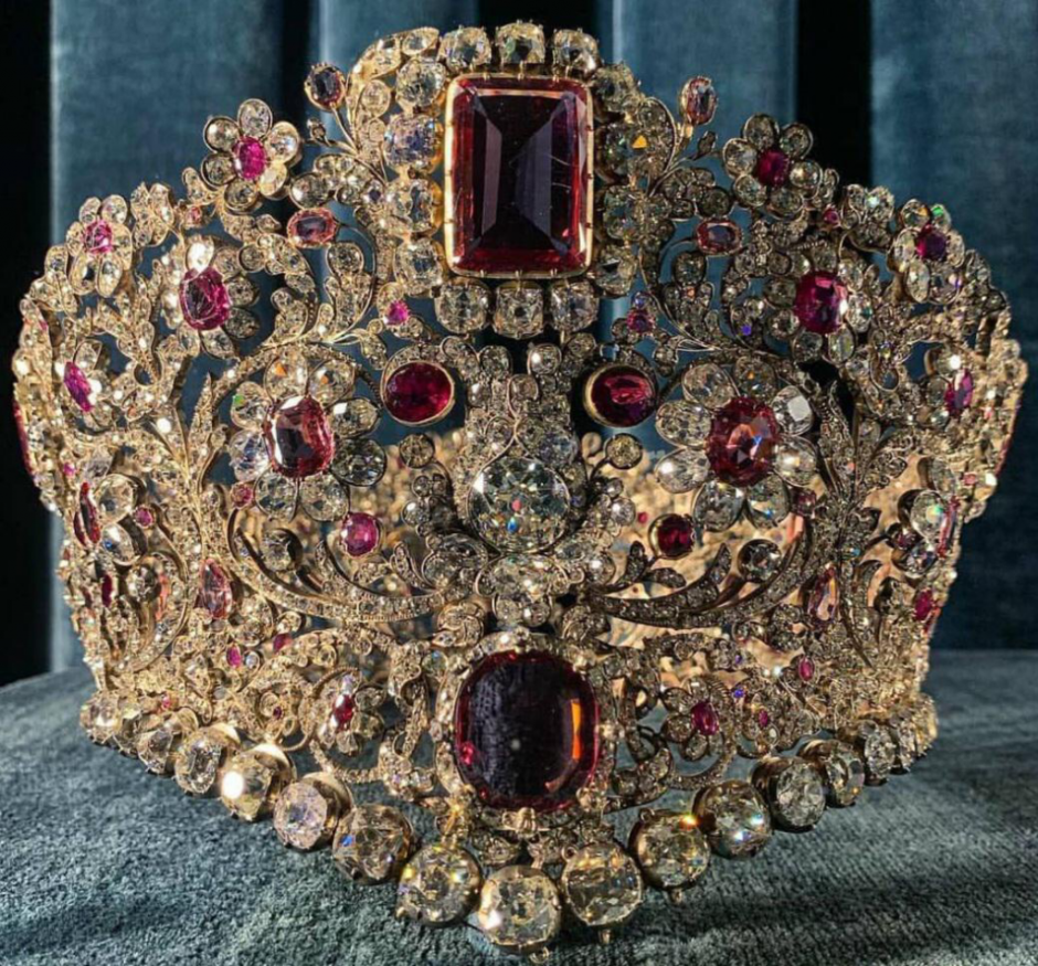 Царские драгоценности алмазный фонд короны