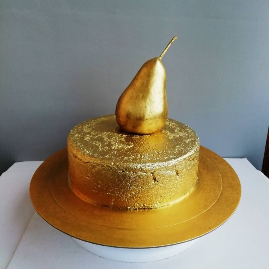 Торт с золотой грушей