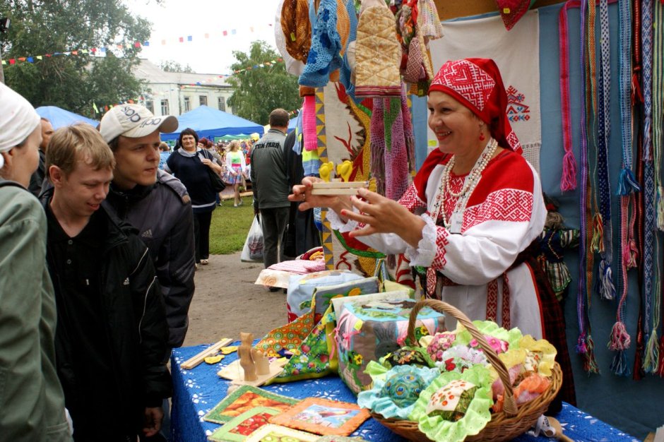 Тихвинская ярмарка в Радищево 2019 год