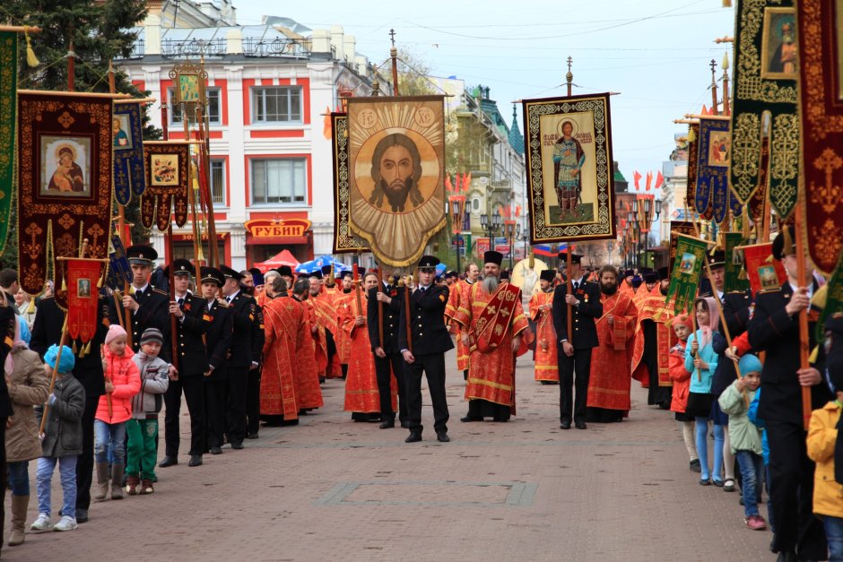 Православный крестный ход с Патриархом в Москве