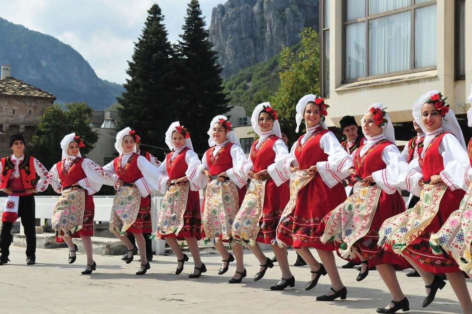 Болгарский народный танец хоро