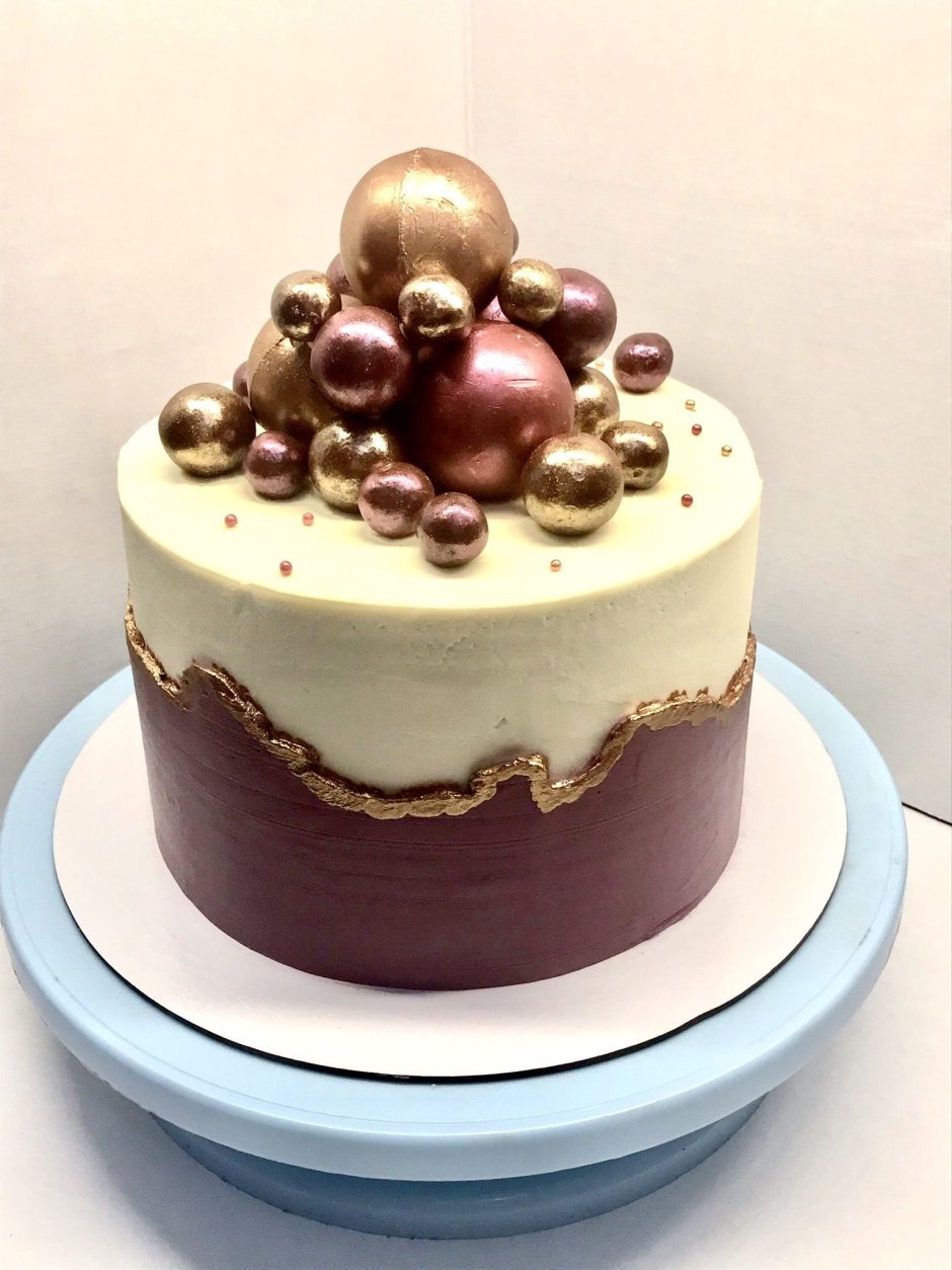 Торт с шоколадным шарвми
