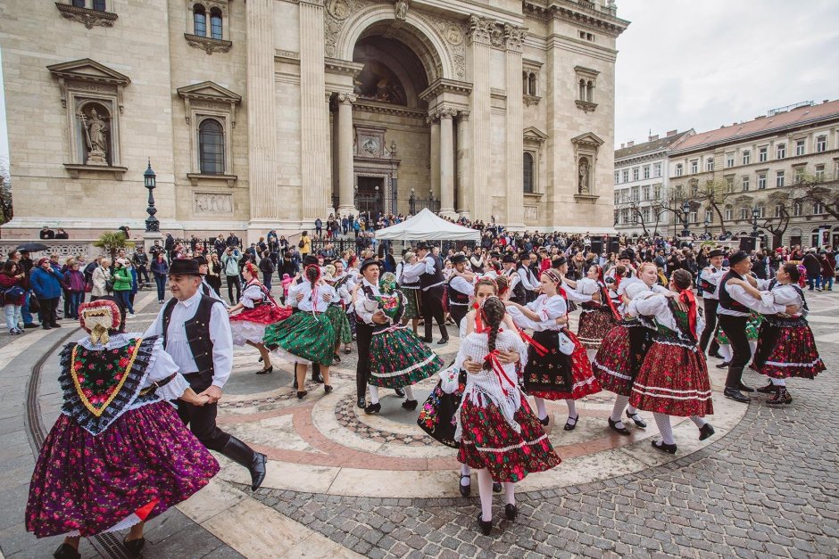 Весенний фестиваль в Будапеште
