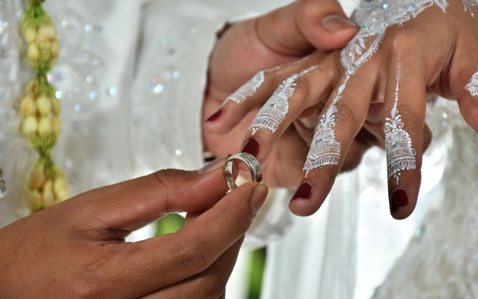 Невеста с кольцом на пальце