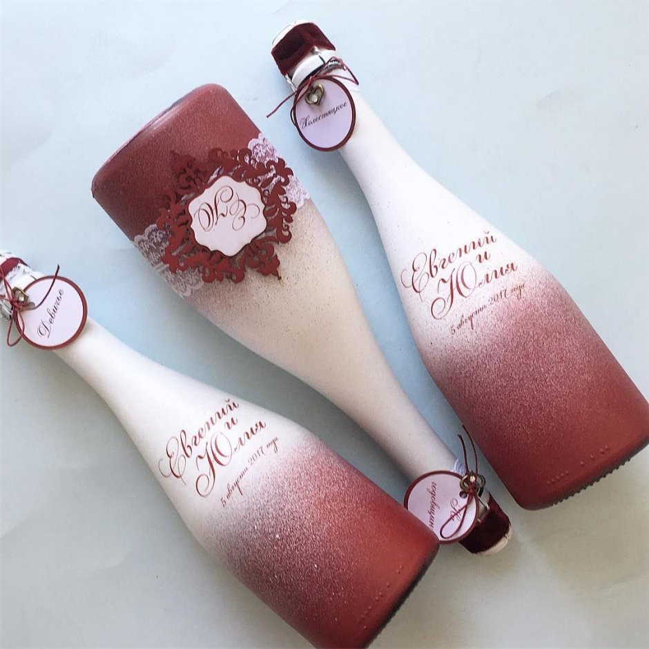 Бутылки на свадьбу в розовом цвете