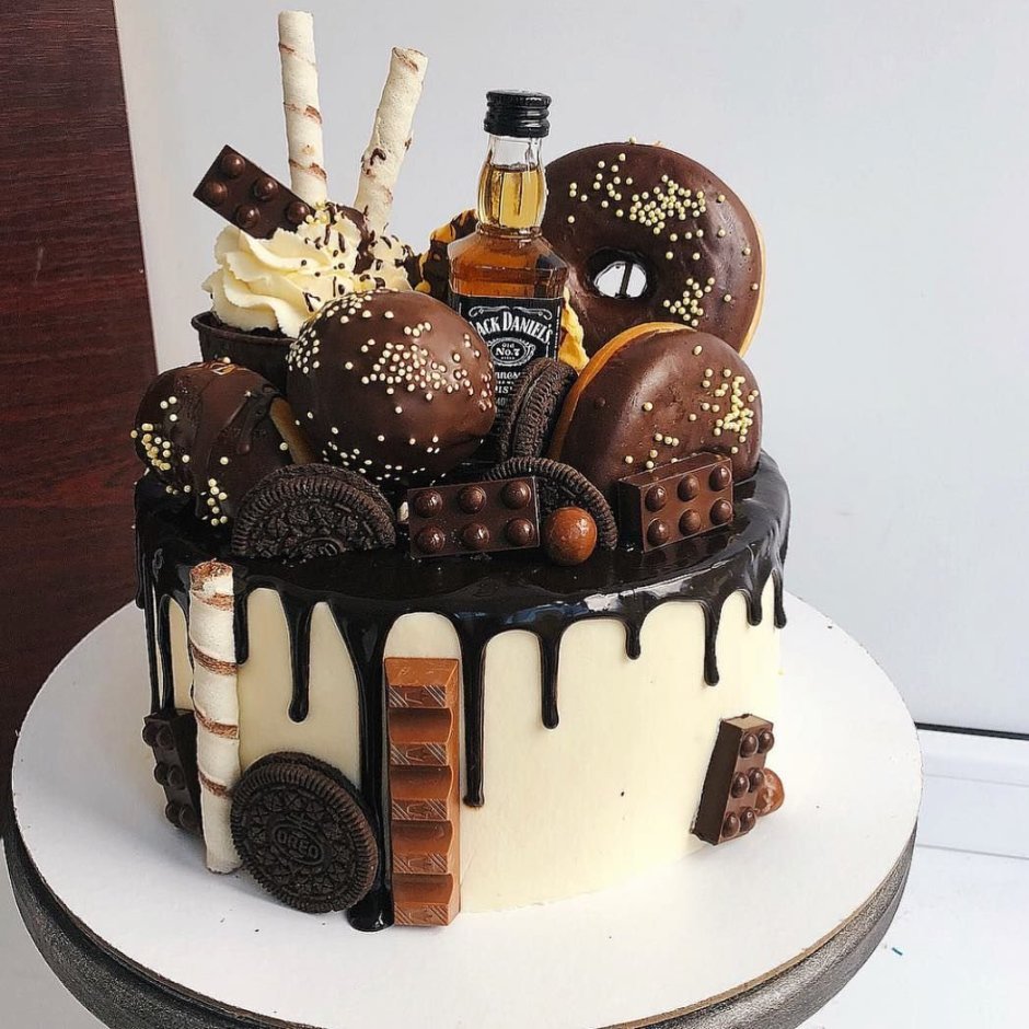 Декор мужского торта на день рождения