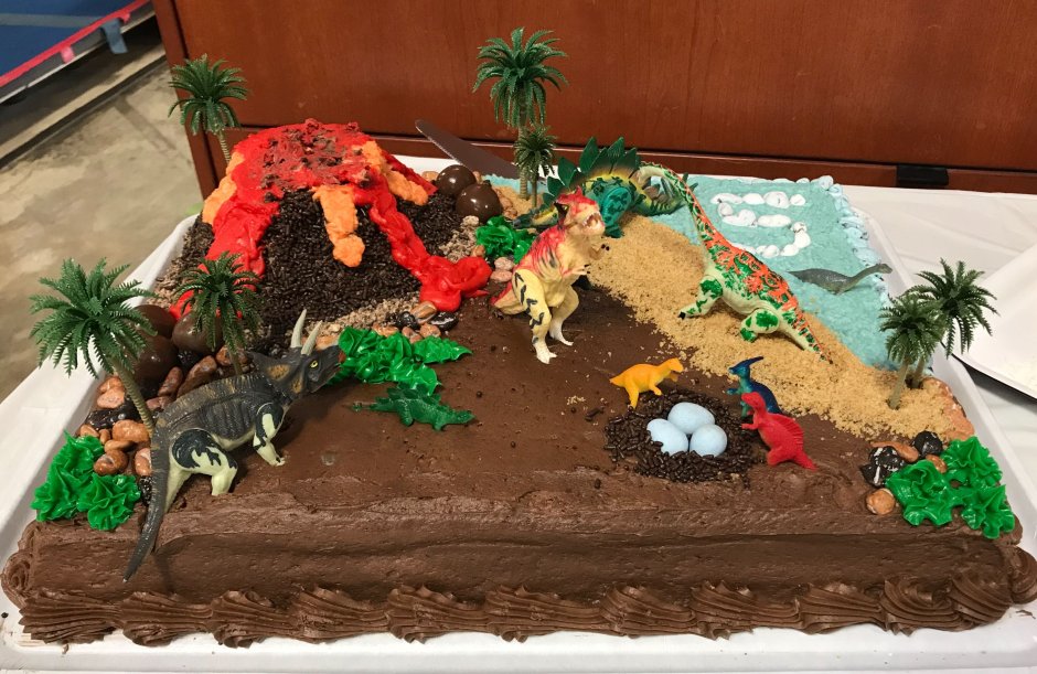 Торт динозавры джунгли