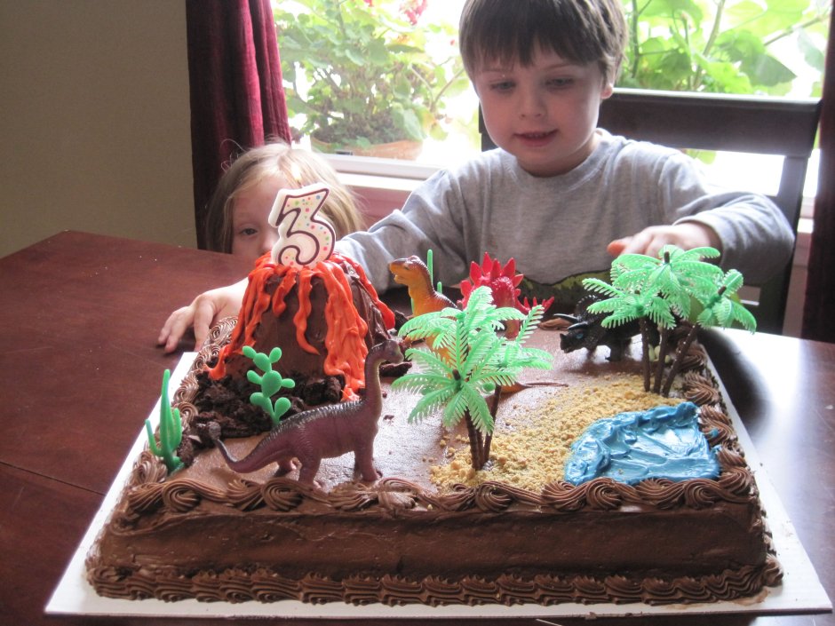 Торт с парком Юрского периода