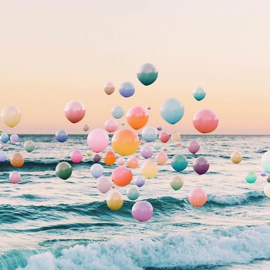 Воздушные шары на пляже