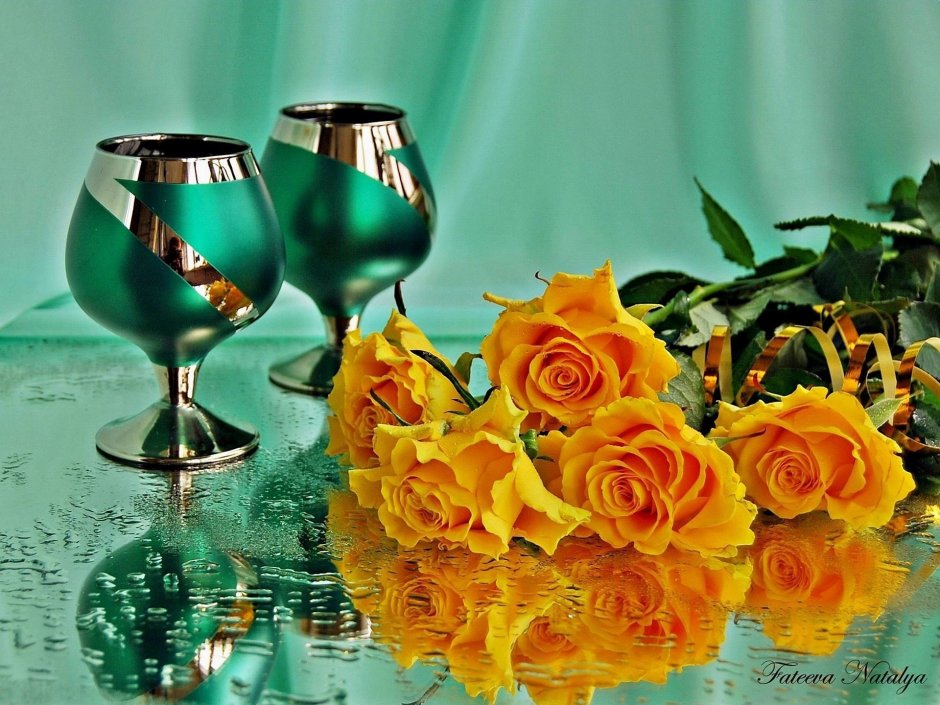 Желтые розы и шампанское