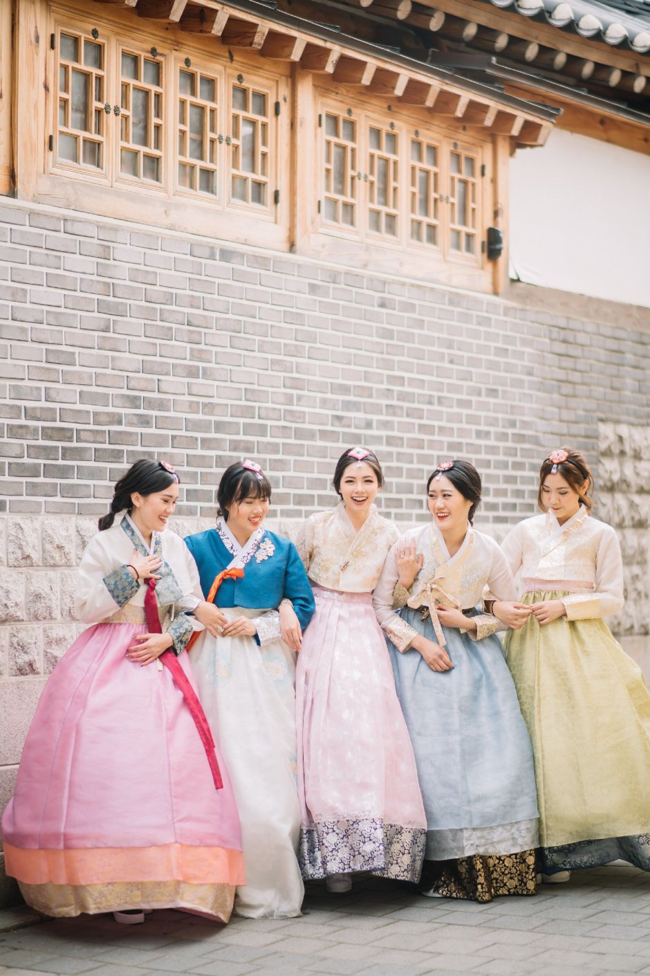 Корейский свадебный ханбок зелёный