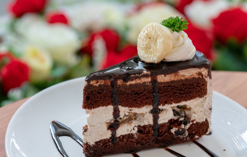 Sponge Cake with Chocolate Cream