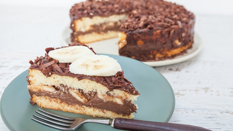 Торт шоколадный с бананом и творогом