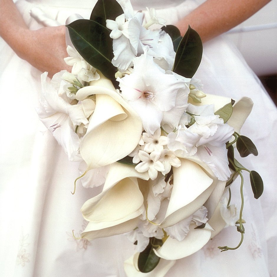 Wedding White Green Callas