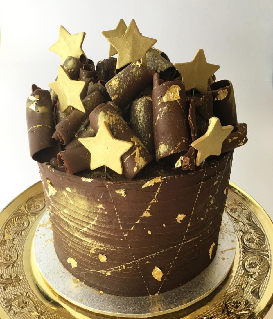 Торт шоколадно золотой