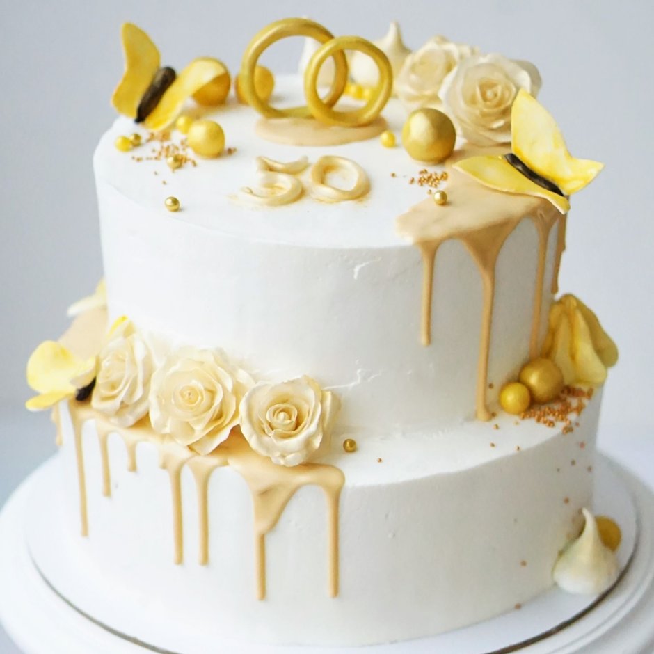 Торт с золотыми подтеками