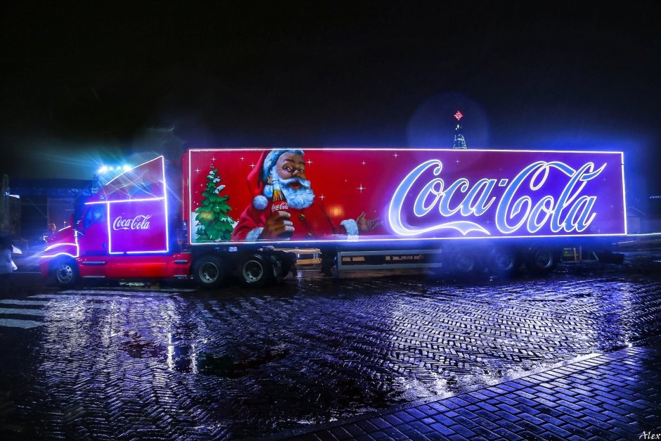 Новогодние Грузовики Coca-Cola