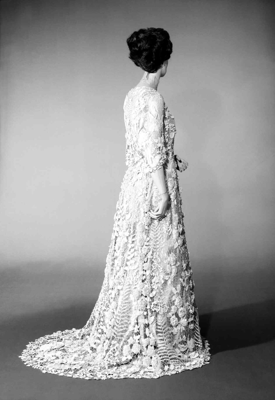 Вязаное платье на свадьбу