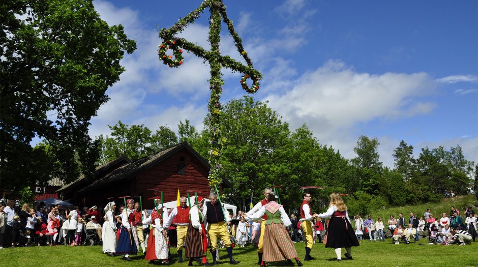 Midsommar праздник в Швеции