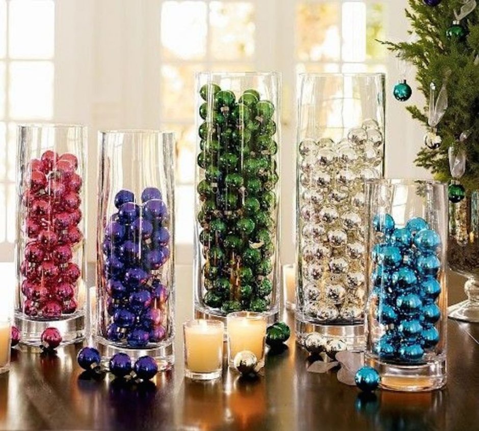 Новогодние стеклянные вазы