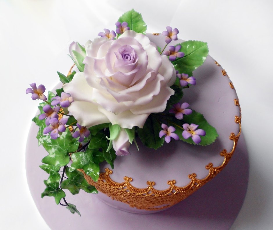 Торт с сахарными цветами Елены Решетняк