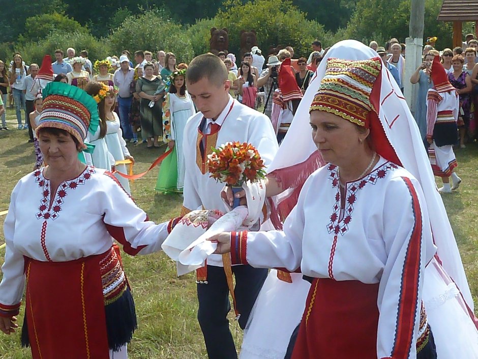 Свадьба традиции и обычаи русской свадьбы фото небольшие фото