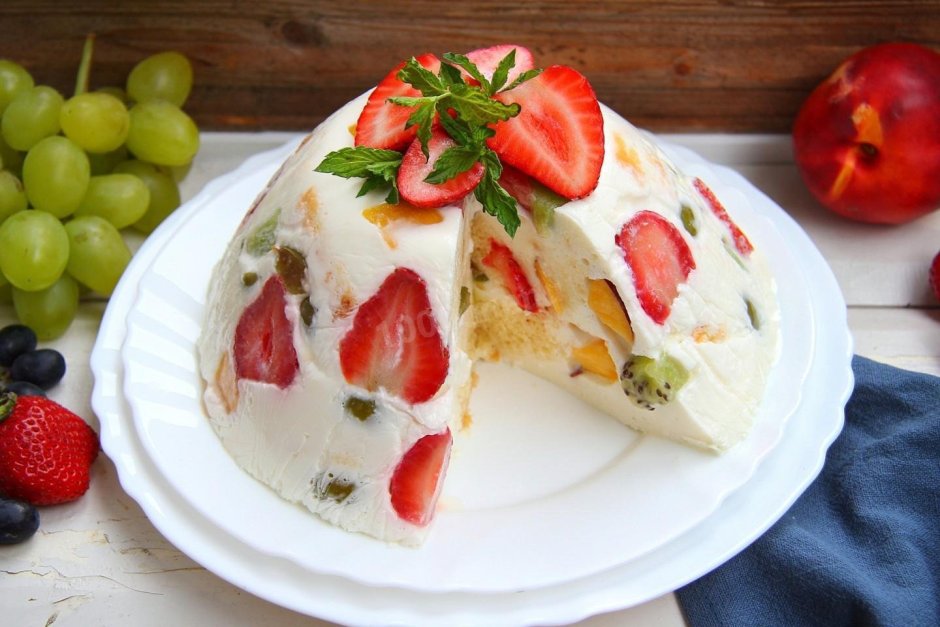 Торт без выпечки с желатином и фруктами