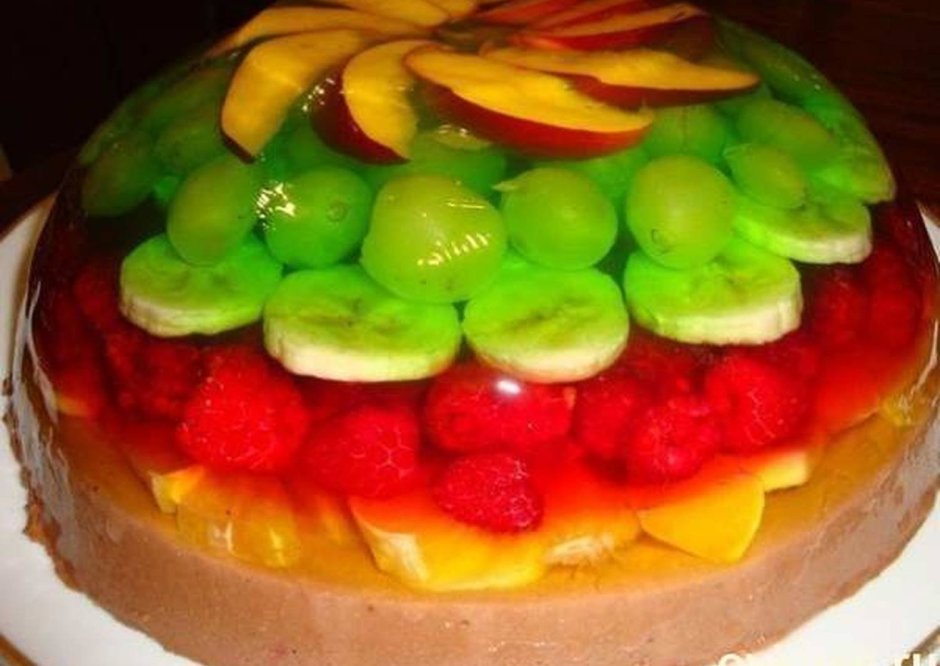 Торт с фруктами и желатином