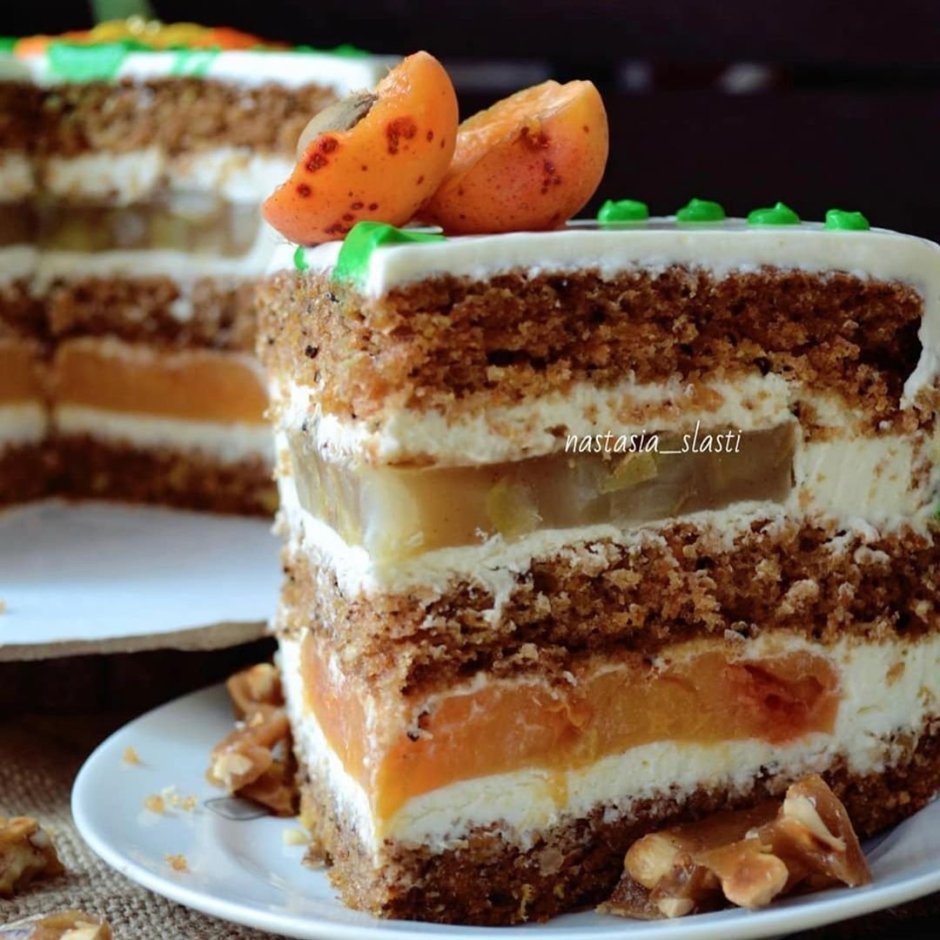Морковный торт с мандариновым конфи