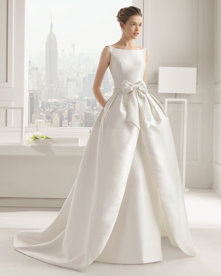 Свадебное платье длинное прямое