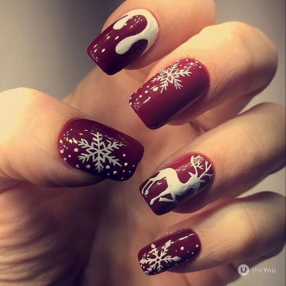 Бордовые новогодние ногти