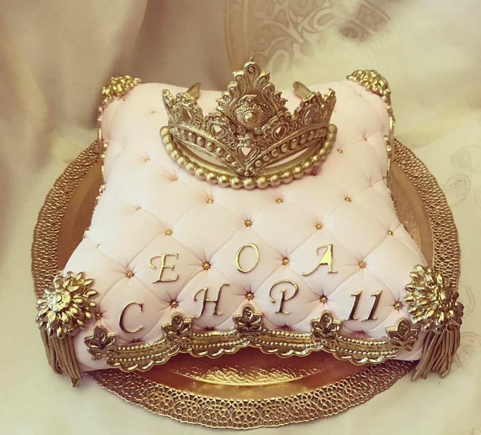 Торт с короной для девочки 16 лет