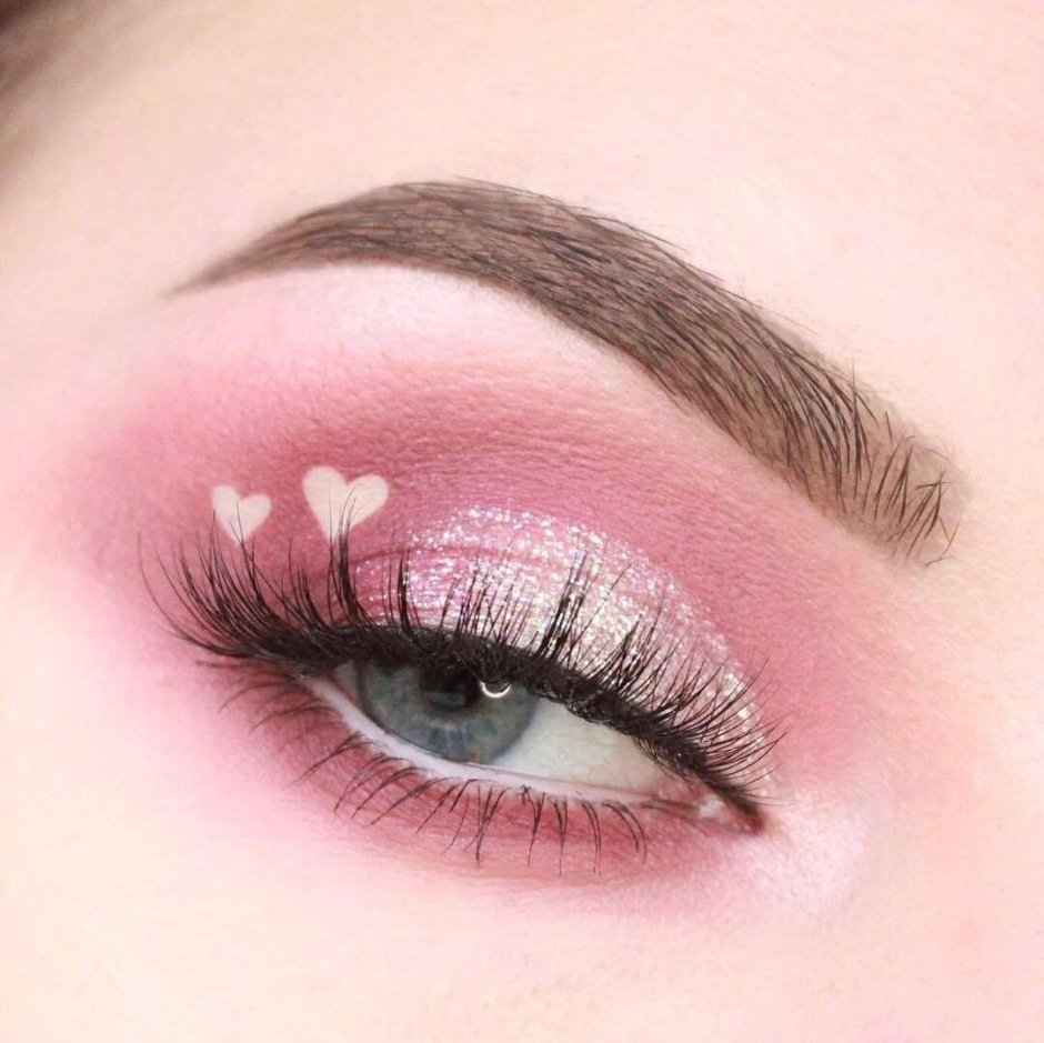 Макияж глаз розовыми тенями