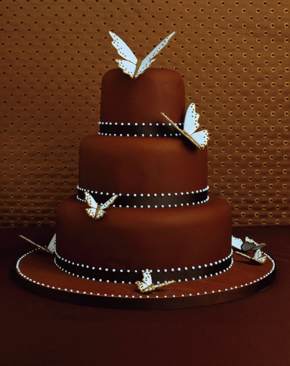 Свадебный торт с шоколадом
