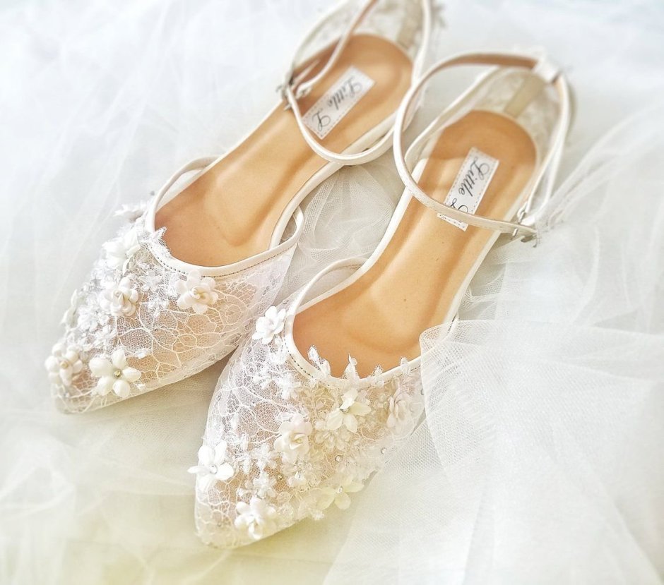Свадебная обувь для невесты без каблука