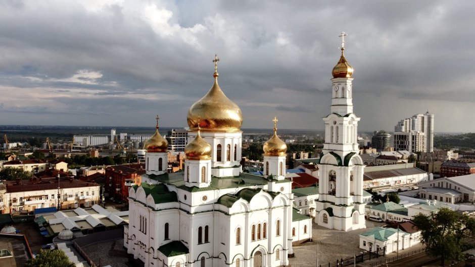 Купола Рождественского собора Суздальского Кремля