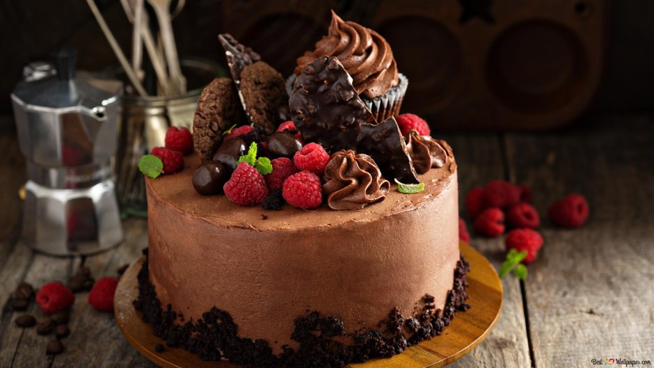 Красивый шоколадный торт
