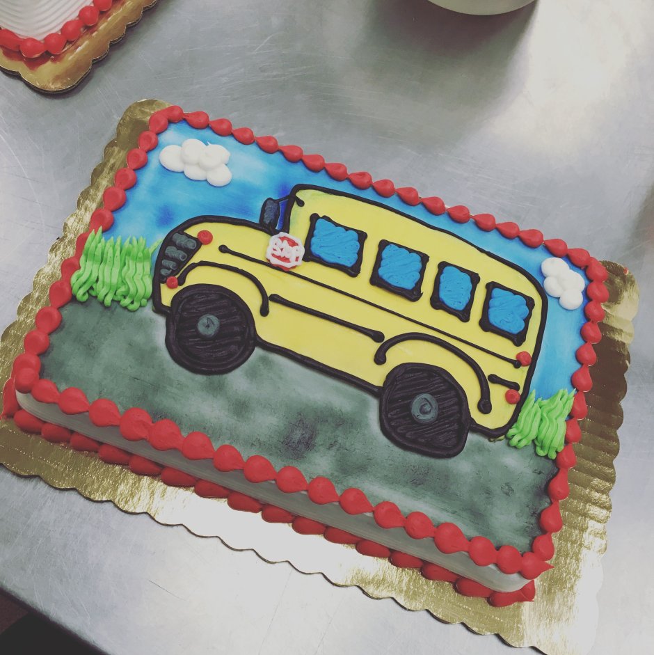 Торт Волшебный школьный автобус