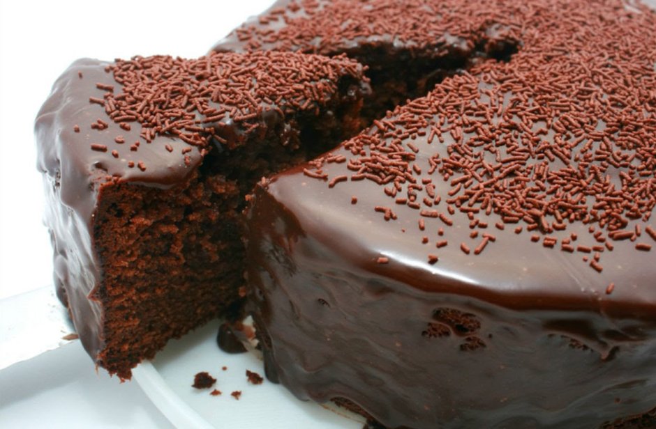 Шоколадный торт без сметаны