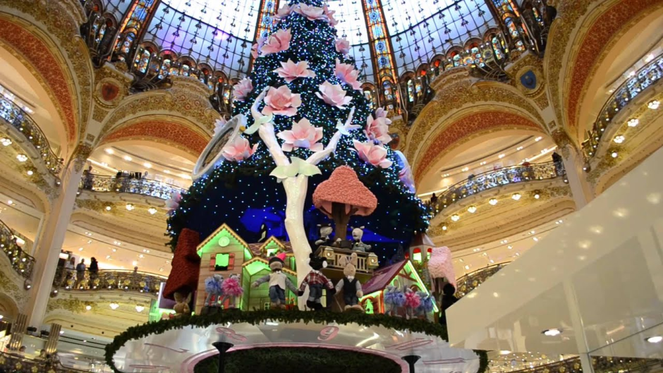 Галерея Лафайет Париж Рождество
