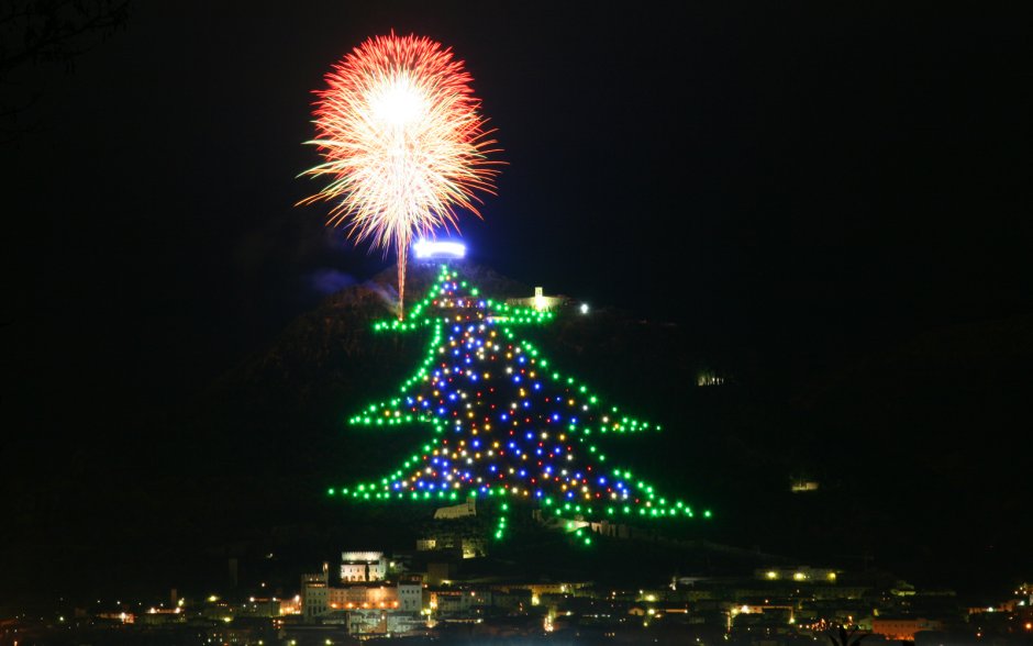 Рождественская елка, Губбио, Италия