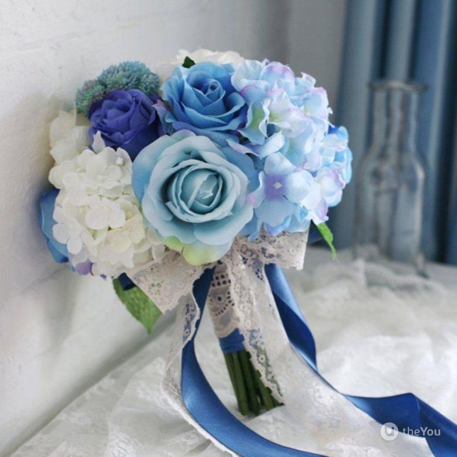 Букет невесты с синей ленточкой