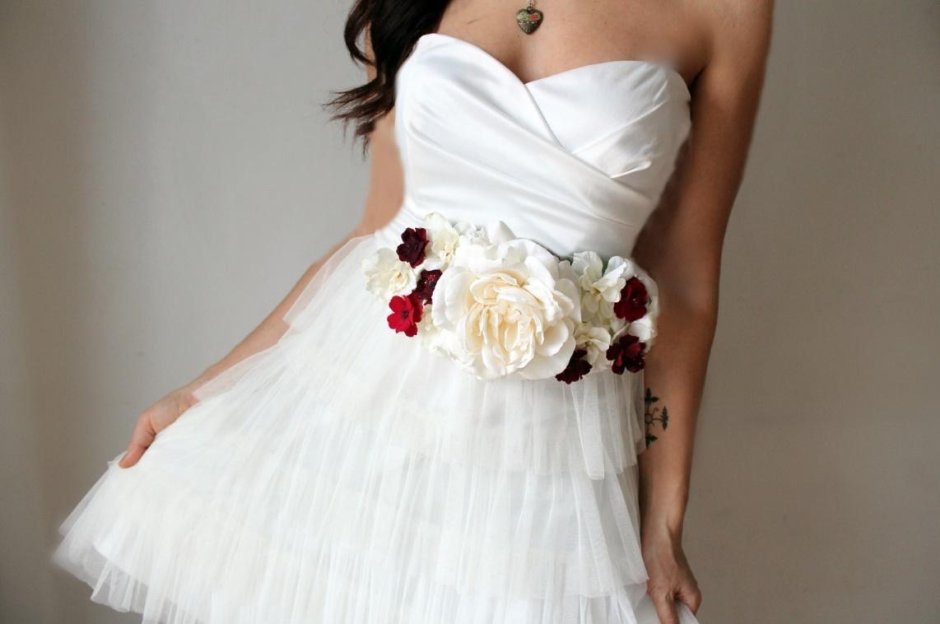 Свадебное платье с бантиком