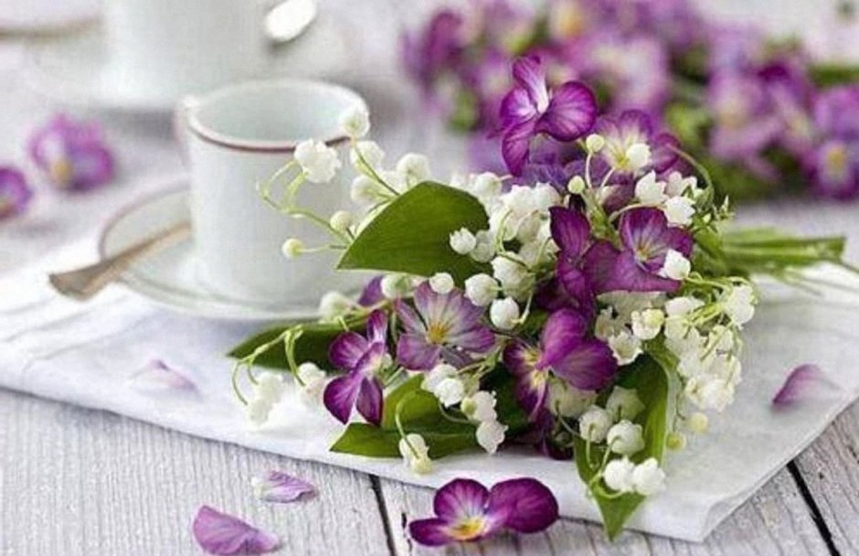 Доброе утро с весенними цветами