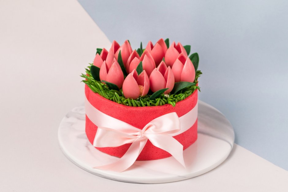 Украшение торта насадкой тюльпан