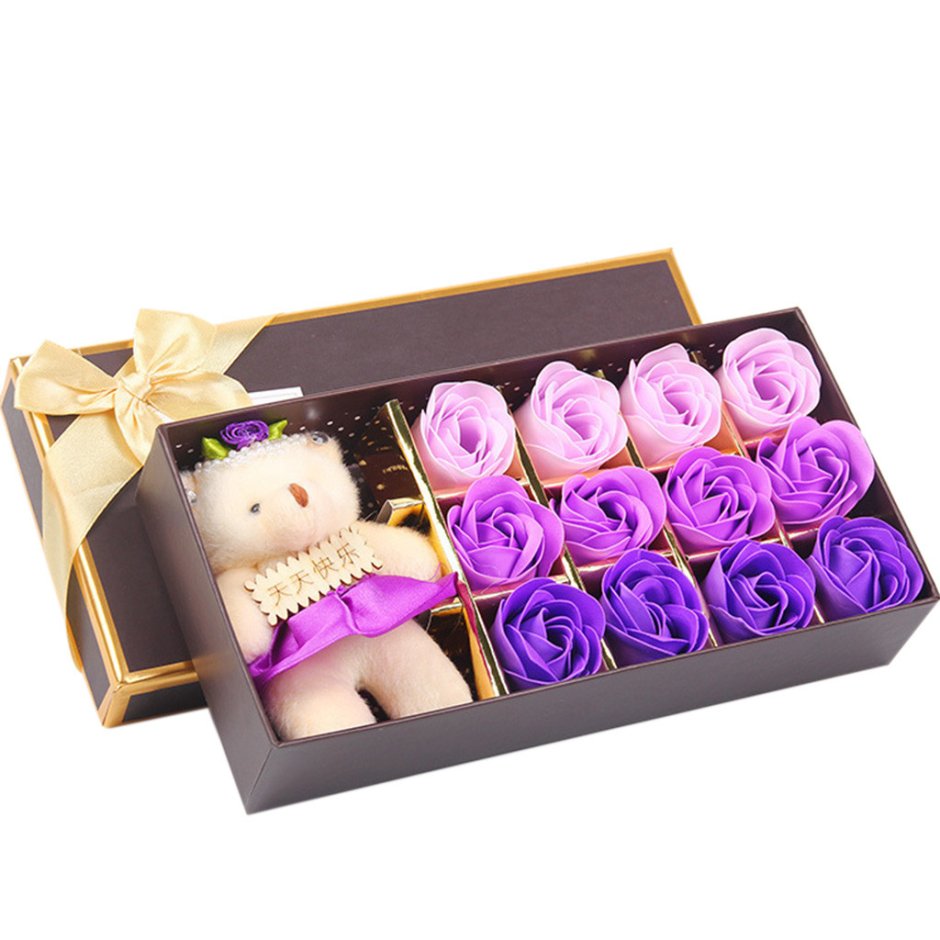 Мыльные розы с мишкой в коробке